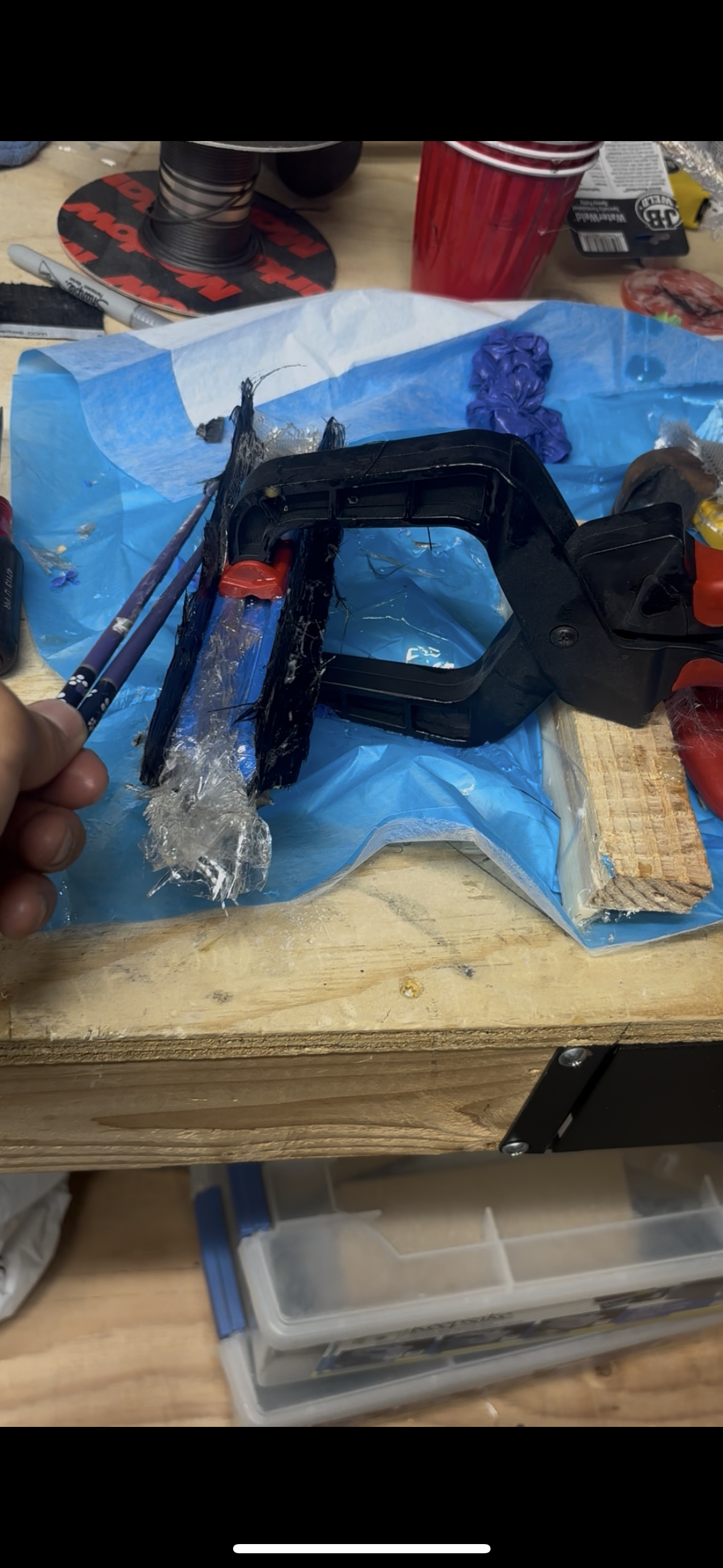 Compression setup for the carbon fiber layup